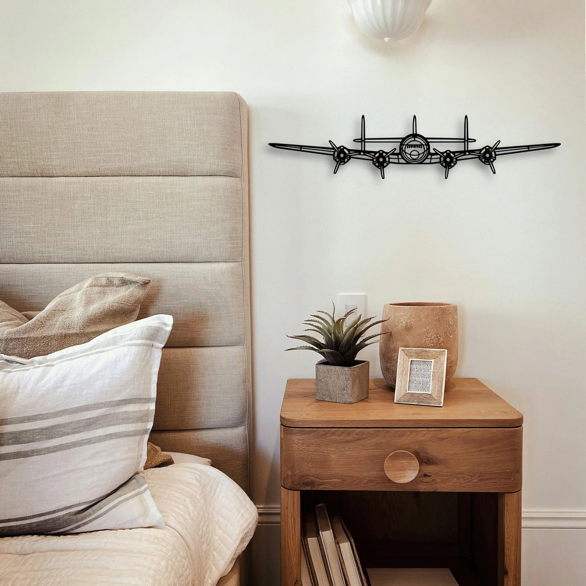 PA 46R 350T Matrix Classic Aircraft Silhouette Metal Wall Art - Tinvibe