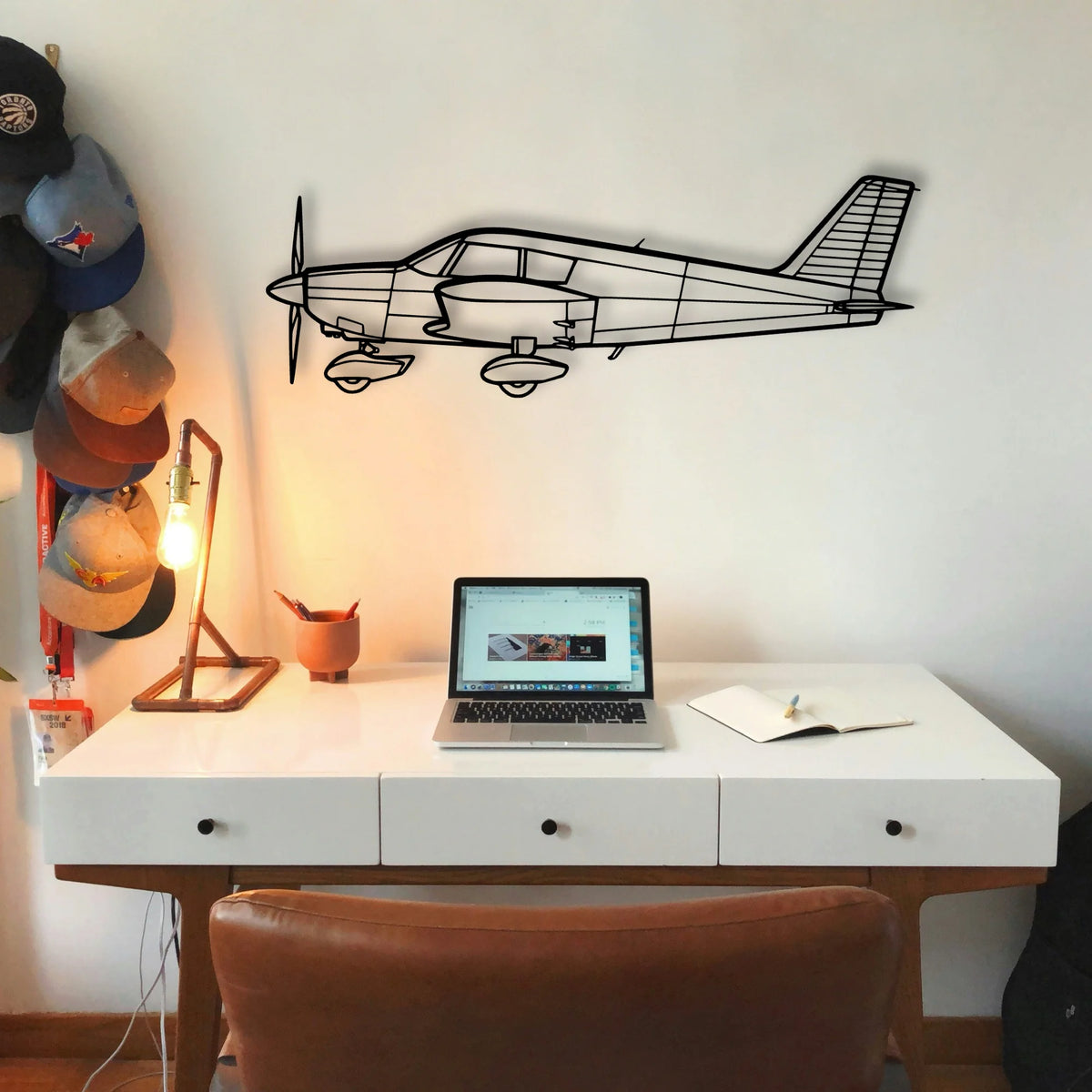 DA40 Classic Aircraft Silhouette Metal Wall Art - Tinvibe