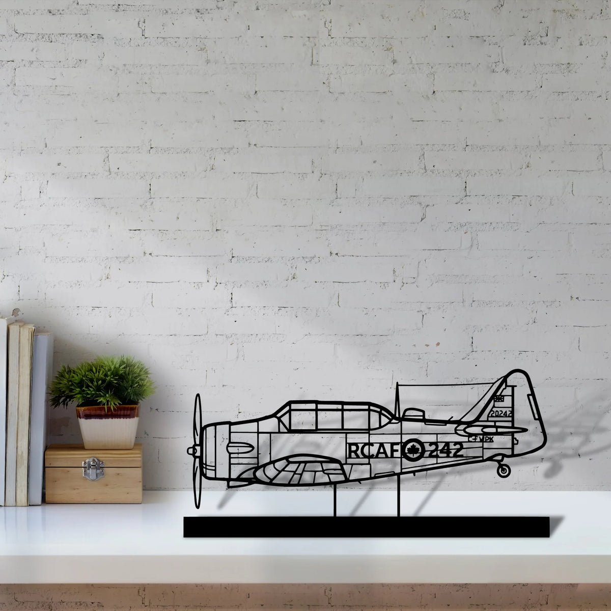 harvard-2 Silhouette Metal Art Stand - Tinvibe